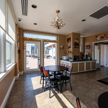 Gaslamp Plaza Suites Сан Диего Екстериор снимка