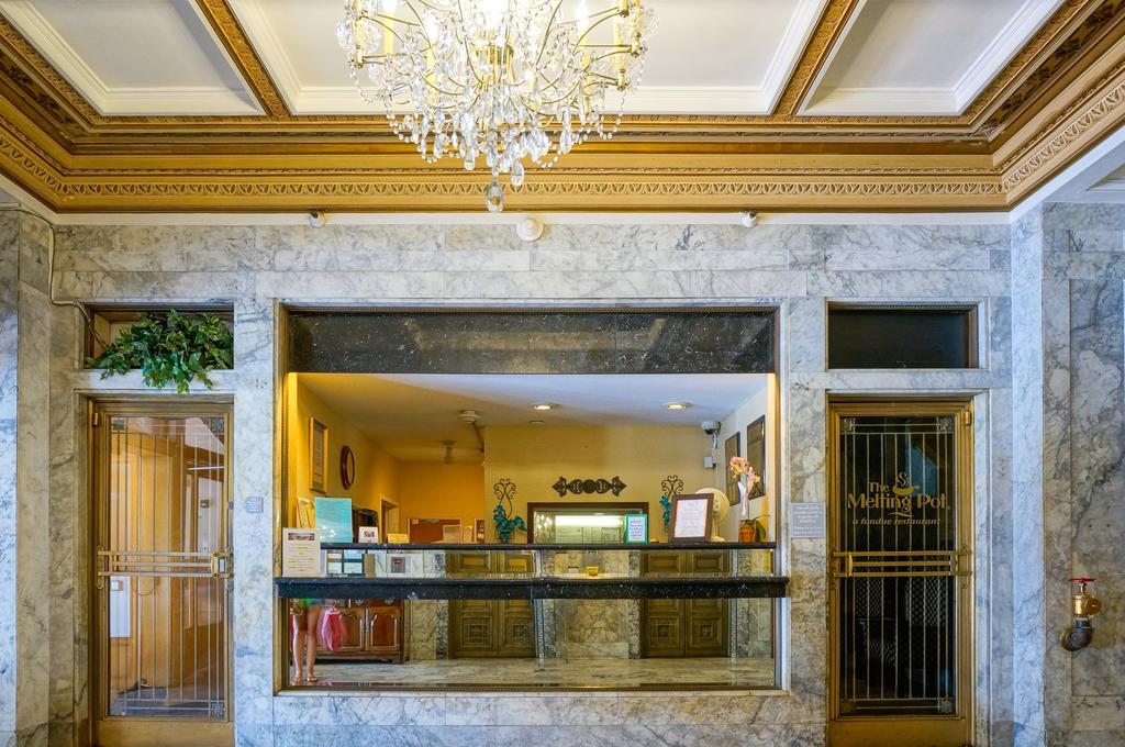 Gaslamp Plaza Suites Сан Диего Екстериор снимка
