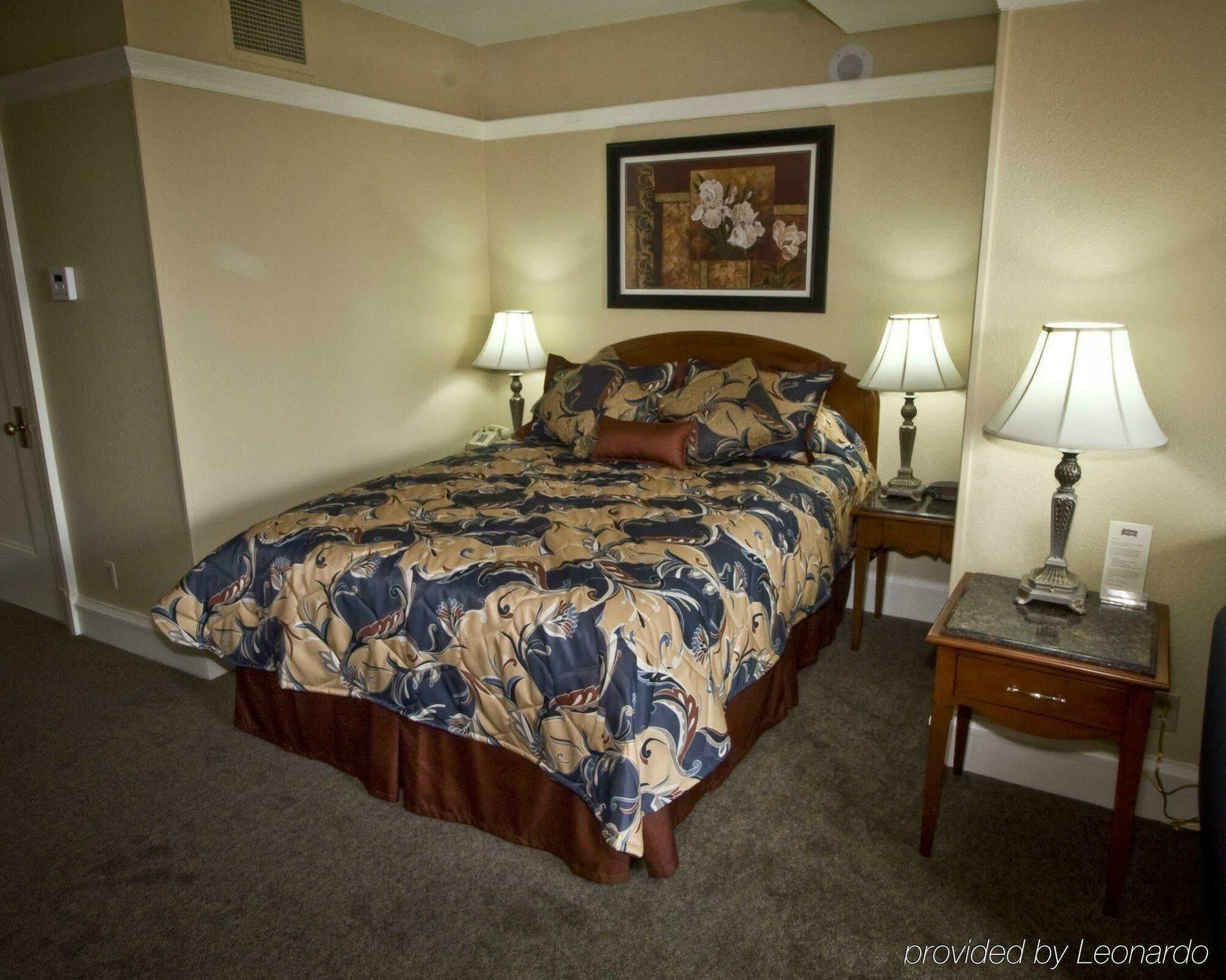 Gaslamp Plaza Suites Сан Диего Стая снимка